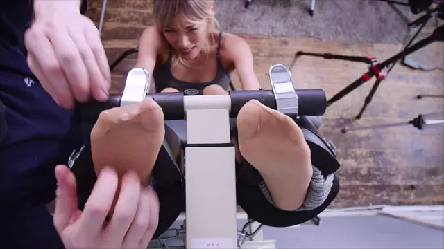 Poster: UKTickling – Ayla Sky 24