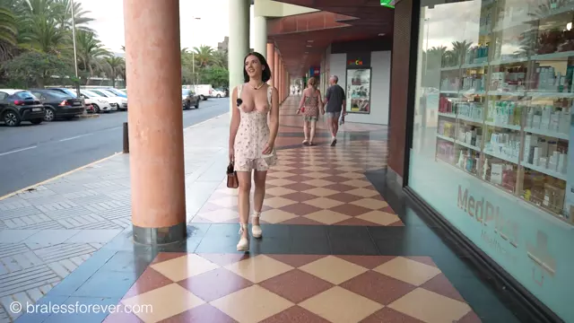 Poster: BralessForever: Eve Sweet - Eve is Back! FullHD