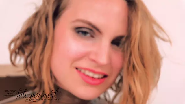 Poster: Hermione Jones 4 - LateXperiment