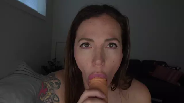 Poster: yogabella – Your Bitch, Your Slut